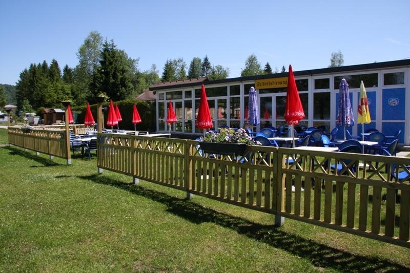 Waldschloessl Aparthotel Latschach ober dem Faakersee Exterior photo